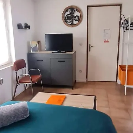 Little World - Апартаменты Saint-Julien-les-Villas